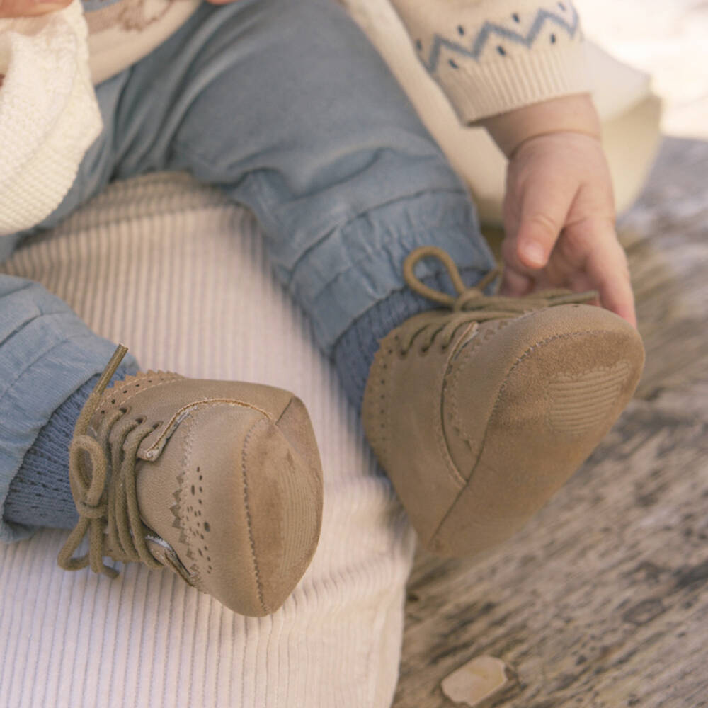 Mayoral Newborn-حذاء بيج للرضع بأربطة | Childrensalon Outlet