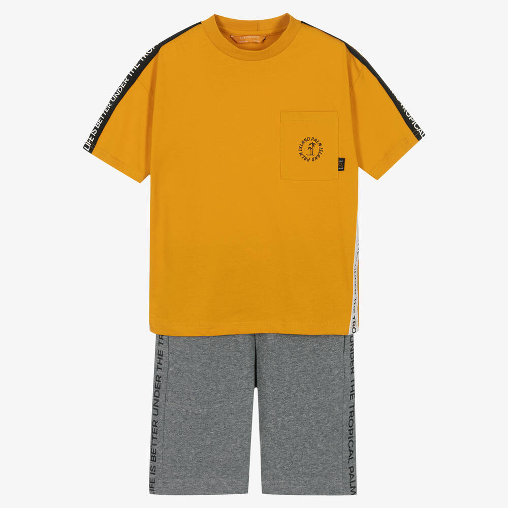Mayoral - Оранжевая футболка и серые шорты из хлопка | Childrensalon