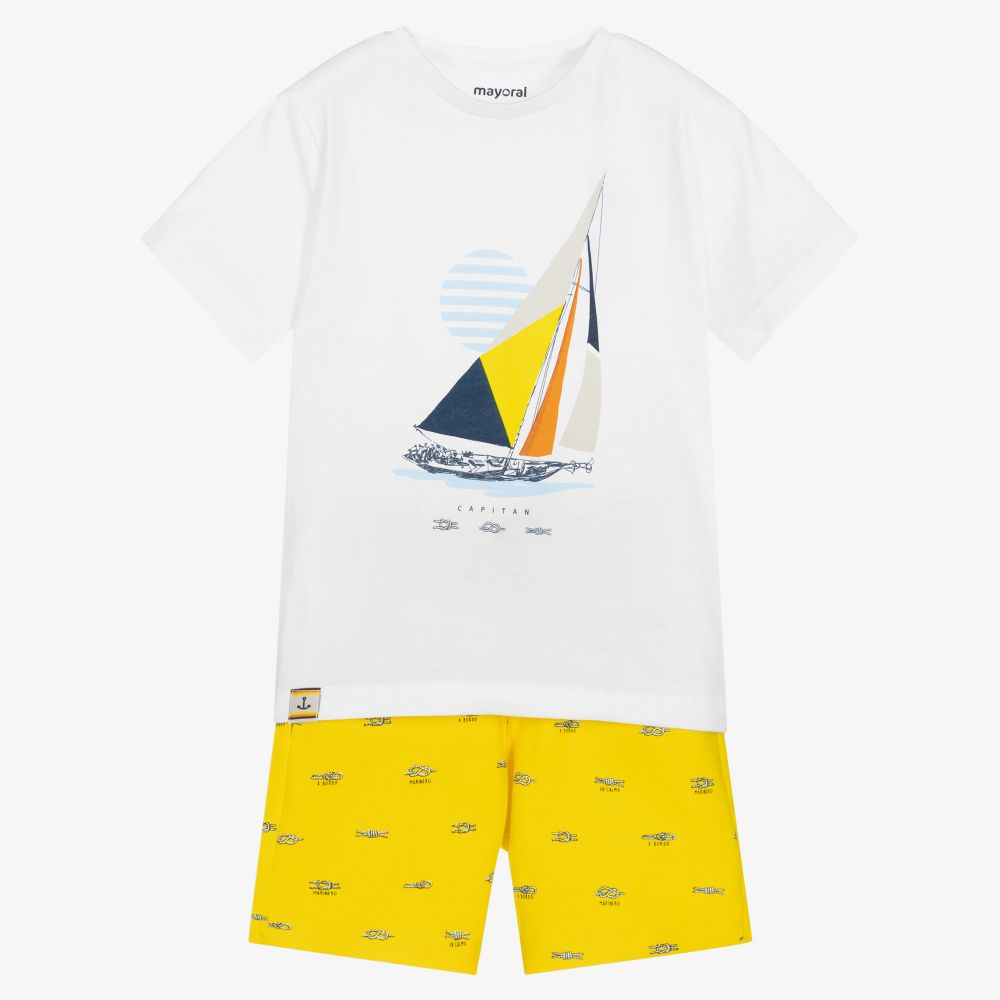 Mayoral - Белая футболка и желтые шорты для мальчиков | Childrensalon