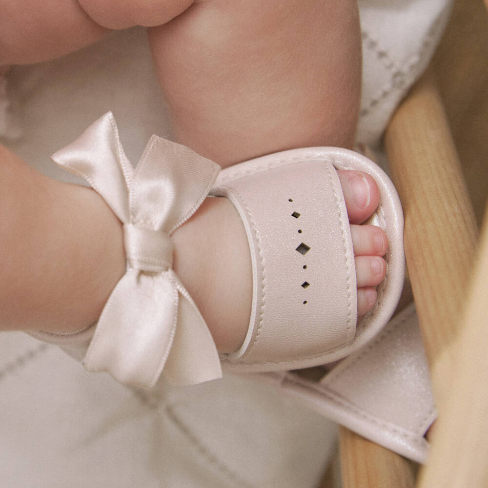 Mayoral Newborn-حذاء بناتي بيج ساتان مع فيونكة للأطفال قبل المشي | Childrensalon Outlet