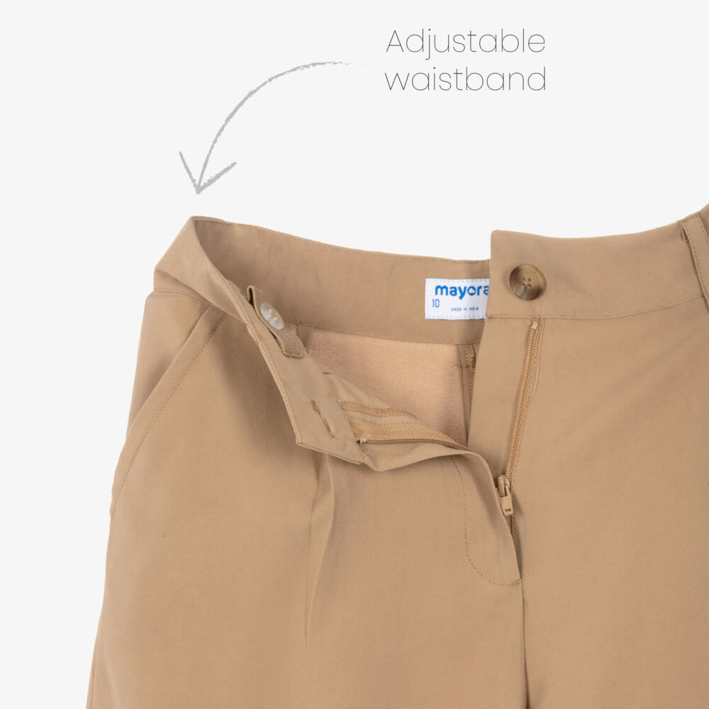 Mayoral-Шорты с поясом и складками для девочек цвета загара | Childrensalon Outlet