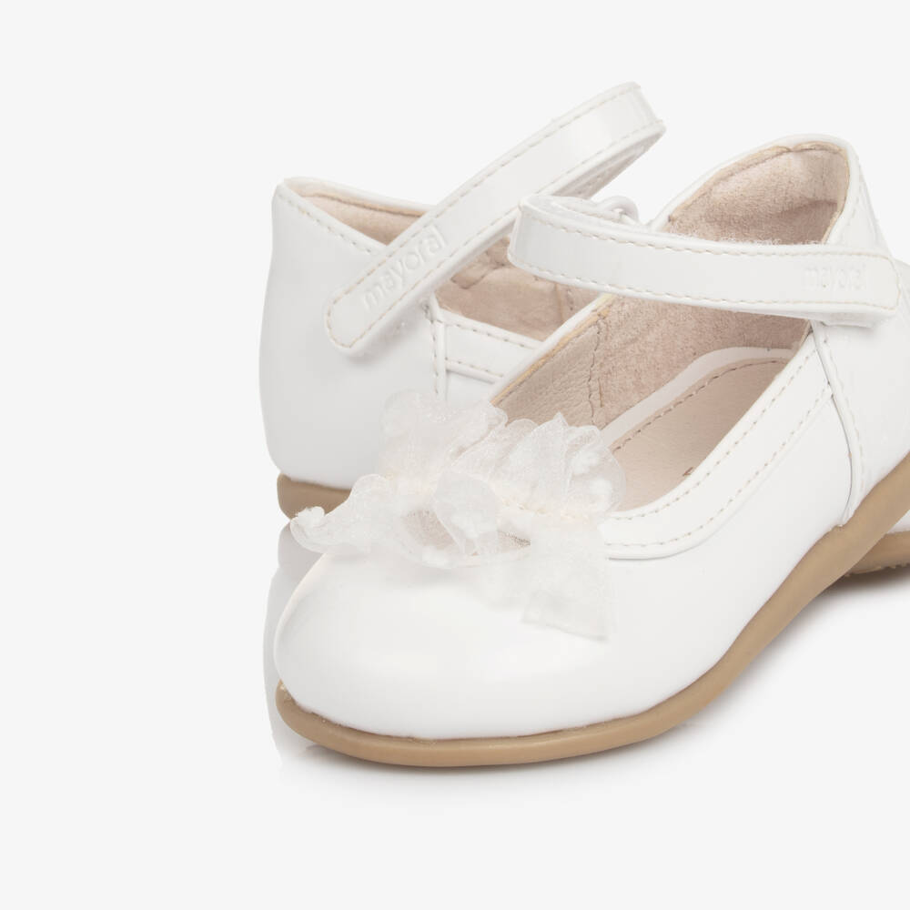 Mayoral-Лакированные кремовые балетки для девочек | Childrensalon Outlet