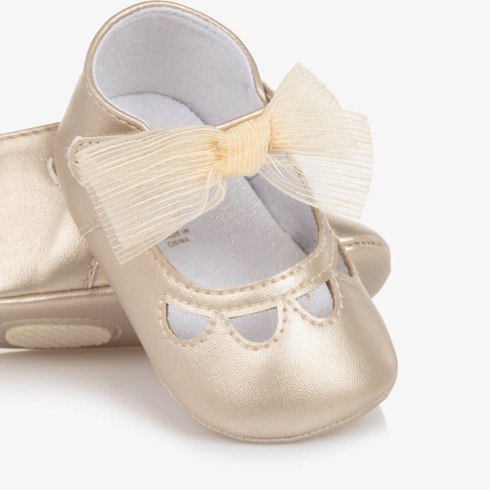 Mayoral Для новорожденных-Золотистые шифоновые пинетки с бантом для девочек | Childrensalon Outlet