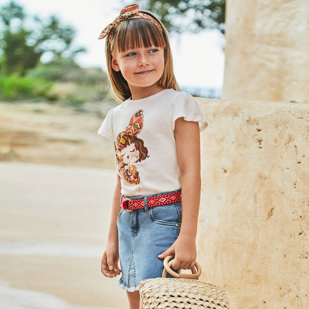 Light wash belted denim skirt top