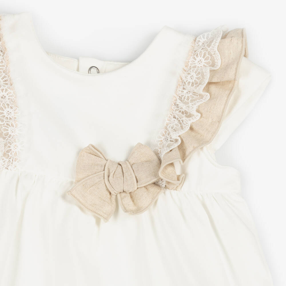 Mayoral-طقم شورت عاجي للبنات من الكتان والقطن | Childrensalon Outlet