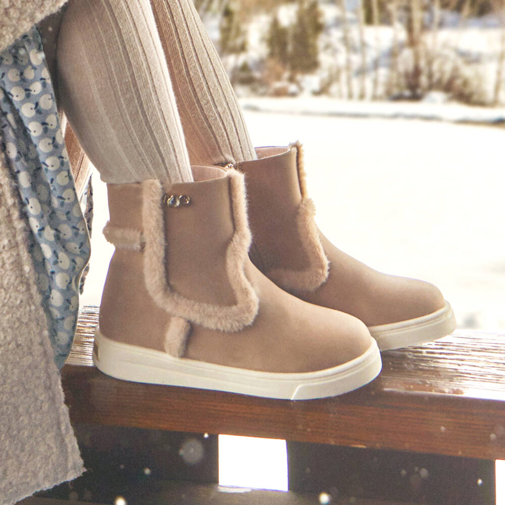 Mayoral-Girls Soft Beige Suede Boots | Childrensalon Outlet