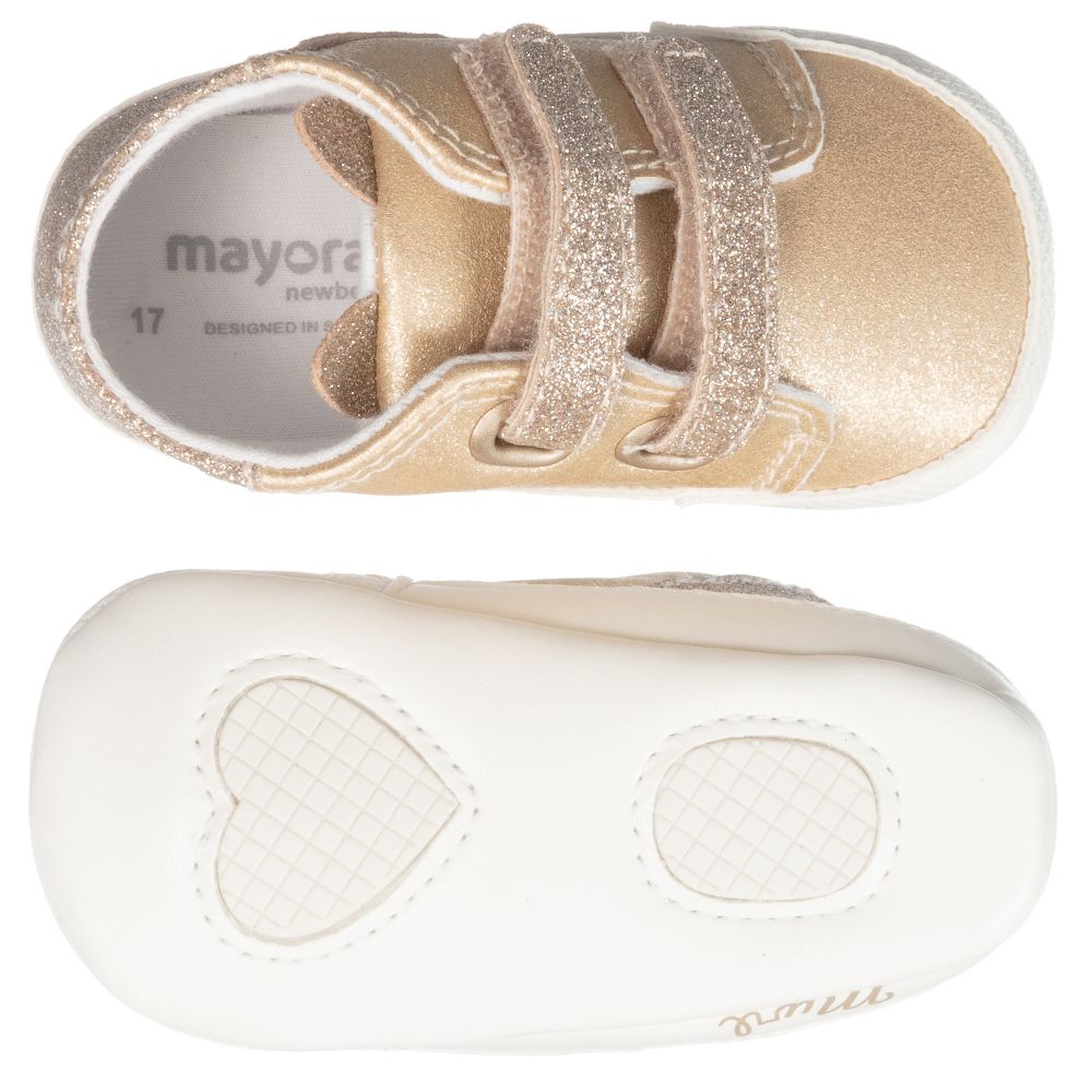 مايورال Newborn-ترينرز جلد إصطناعي لون ذهبي لمرحلة قبل المشي | Childrensalon Outlet