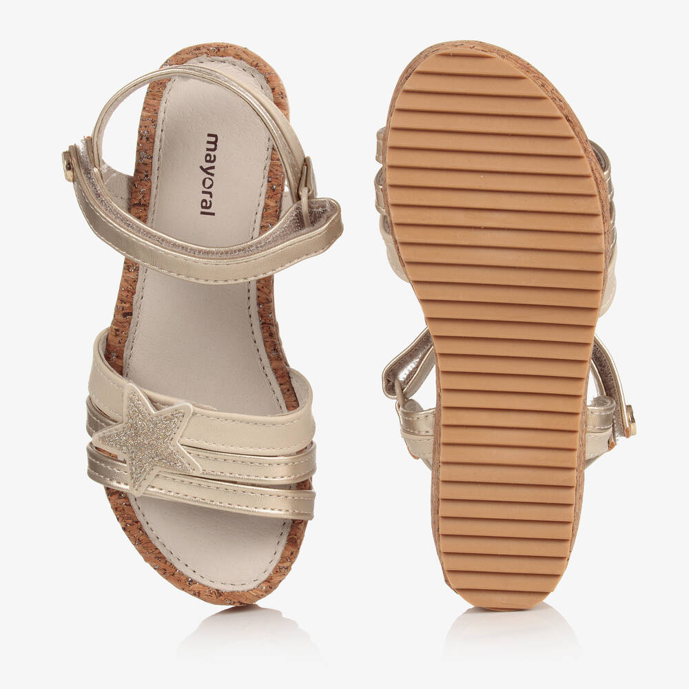 Mayoral-Золотистые сандалии на танкетке со звездами | Childrensalon Outlet