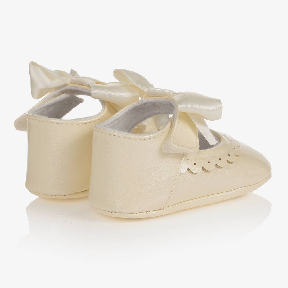 Mayoral Для новорожденных-Кремовые пинетки с бантиками | Childrensalon Outlet