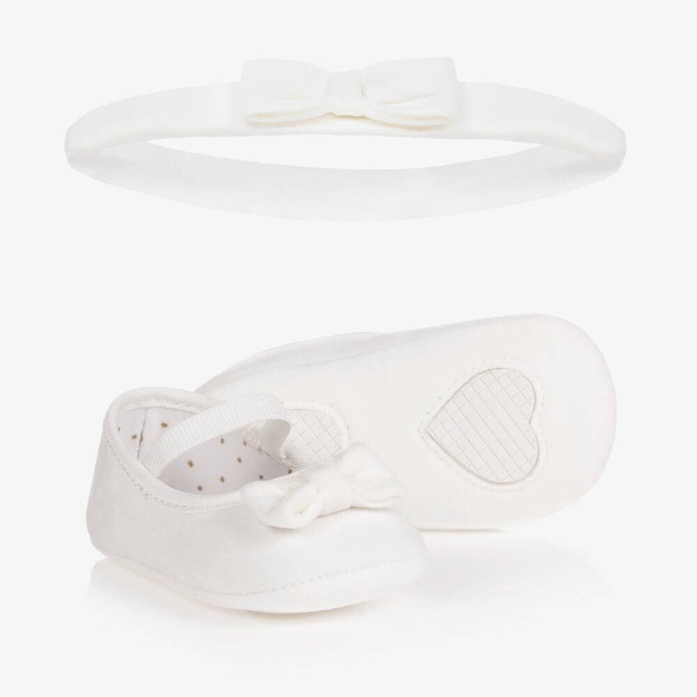 Mayoral Newborn - طقم حذاء مرحلة ما قبل المشي مخمل لون أبيض للمولودات  | Childrensalon