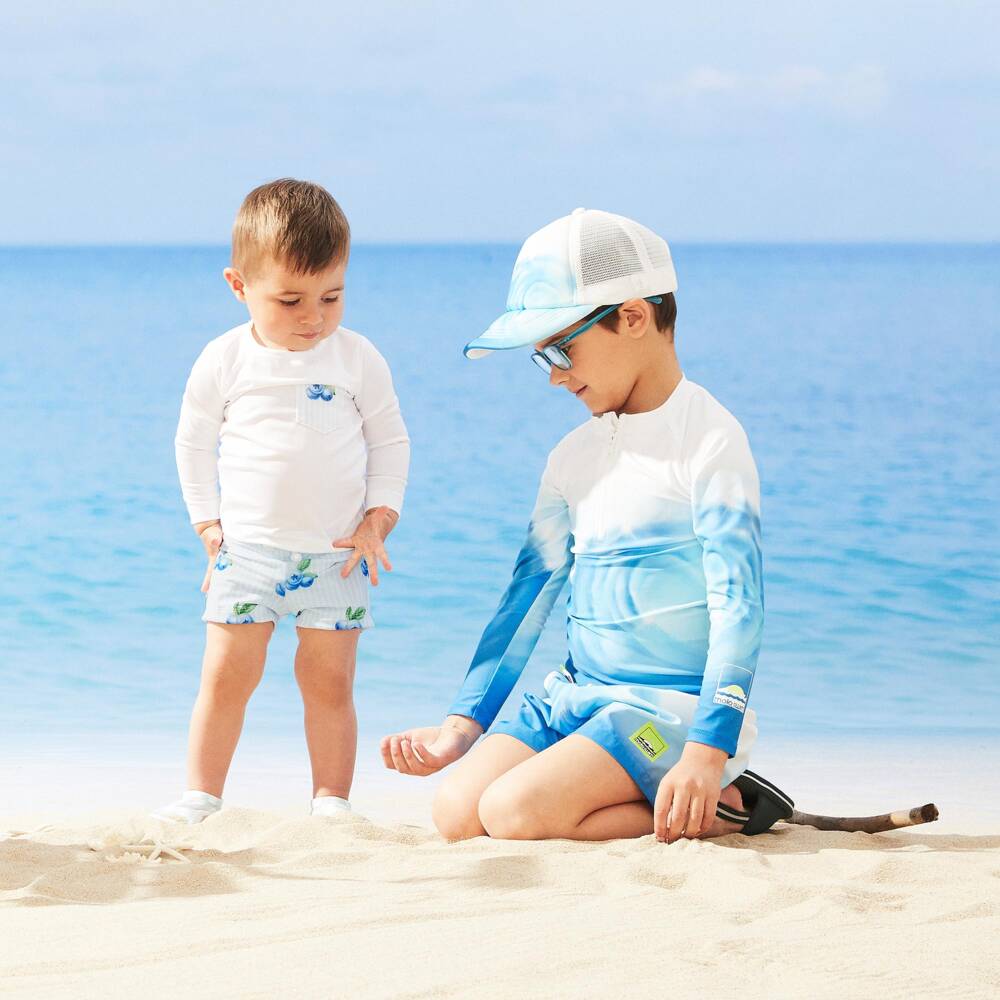 Meia Pata-Boys White Blueberry Print Swim Top (UPF50+) | Childrensalon Outlet