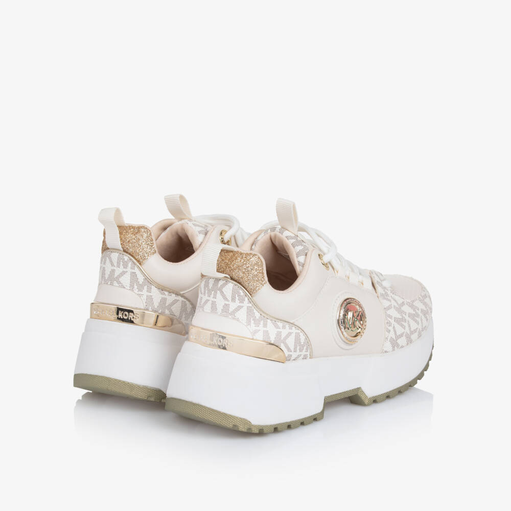 Michael Kors Kids-حذاء رياضي للبنات من الجلد الصناعي البيج بشعار مميز | Childrensalon Outlet