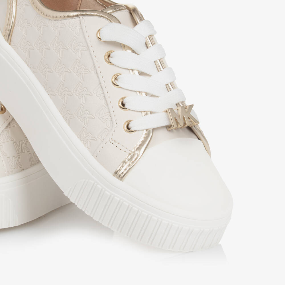 Michael Kors Kids-حذاء رياضي للبنات بلون كريمي مع شعار بارز | Childrensalon Outlet