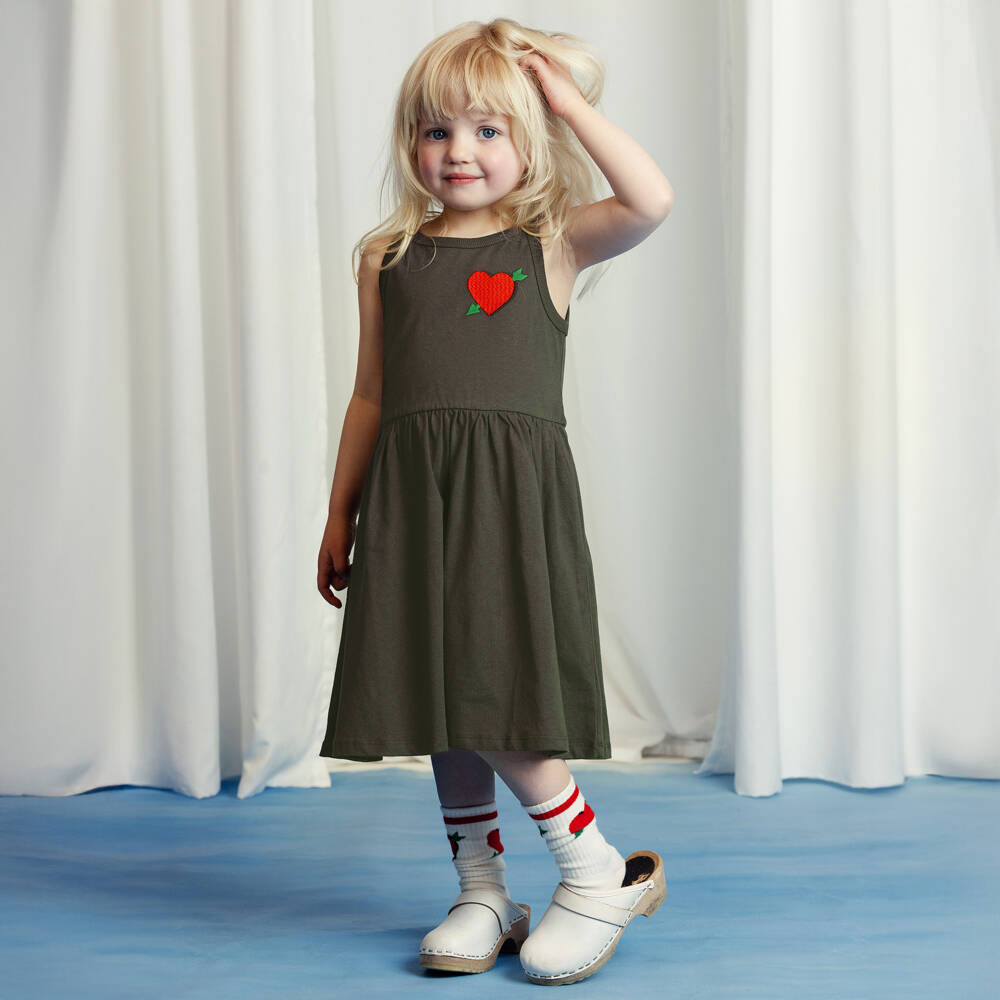 Mini Rodini-Платье из хлопка с вышивкой в виде сердца для девочек в угольном цвете | Childrensalon Outlet