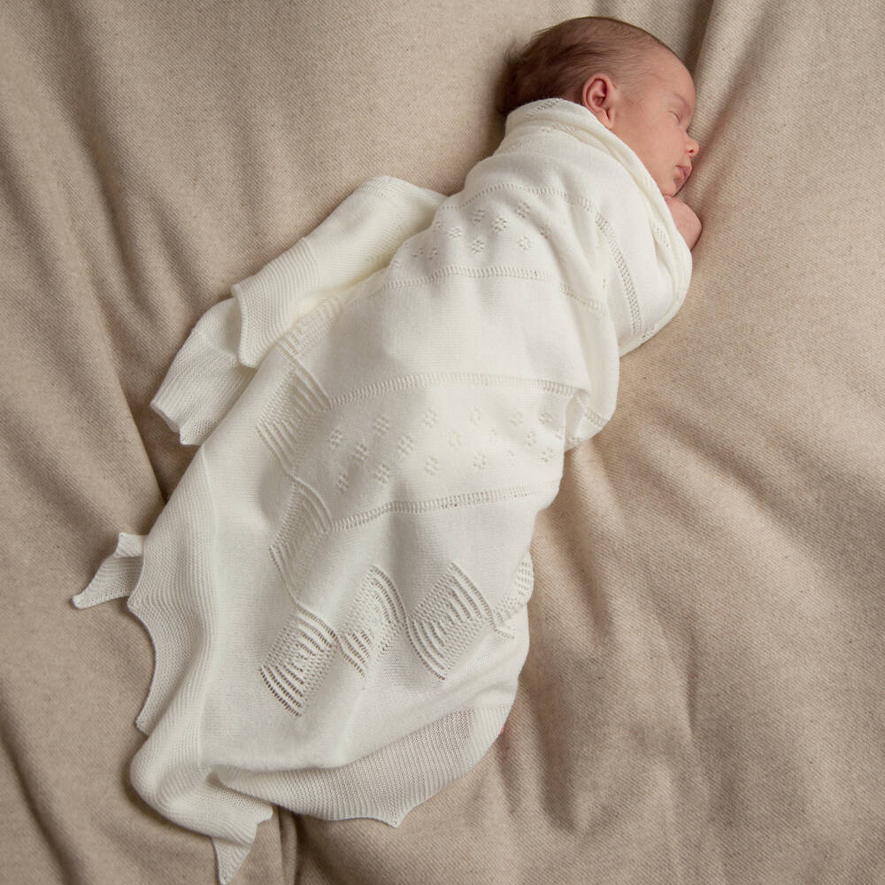 Minutus- Ivory Knitted Baby Shawl (105cm) | Childrensalon Outlet