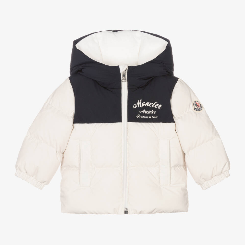 Moncler Enfant-Boys Ivory Puffer Hooded Coat | Childrensalon Outlet