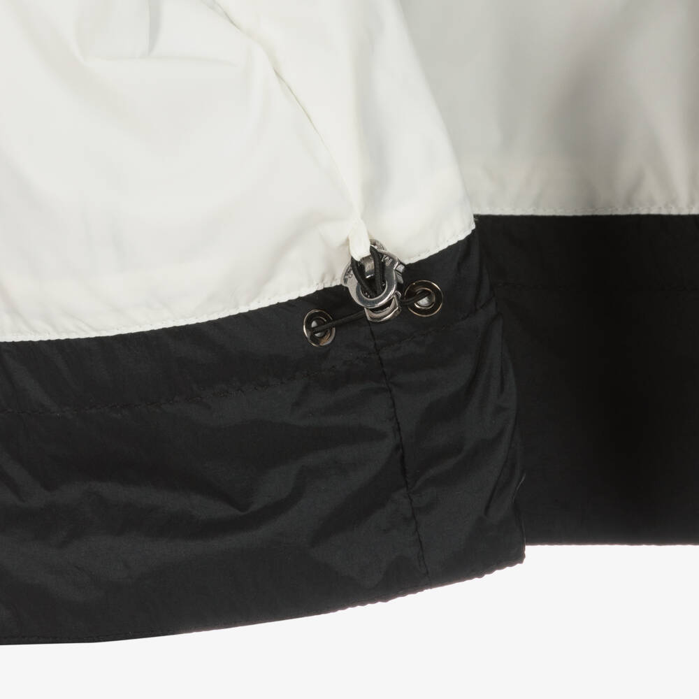 Moncler Enfant-جاكيت أسود أنيق بغطاء للرأس للبنات | Childrensalon Outlet