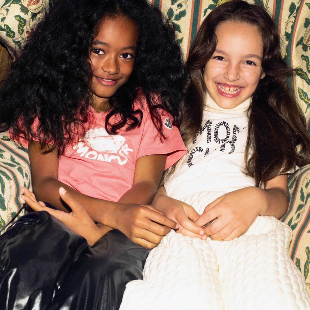 Moncler Enfant-Мягкая розовая хлопковая футболка для девочек | Childrensalon Outlet