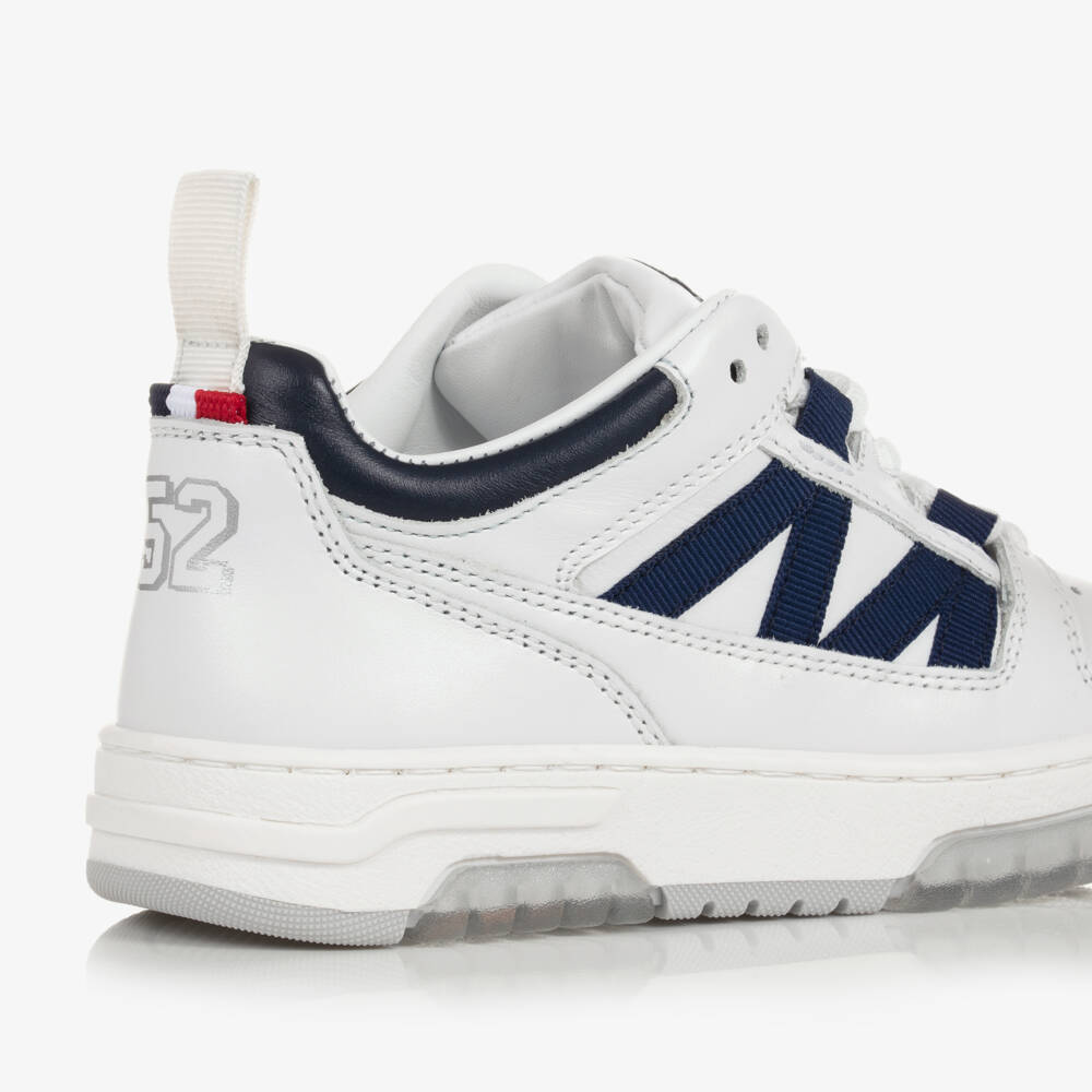 Moncler Enfant-حذاء رياضي جلدي أبيض بتفاصيل كحلية | Childrensalon Outlet