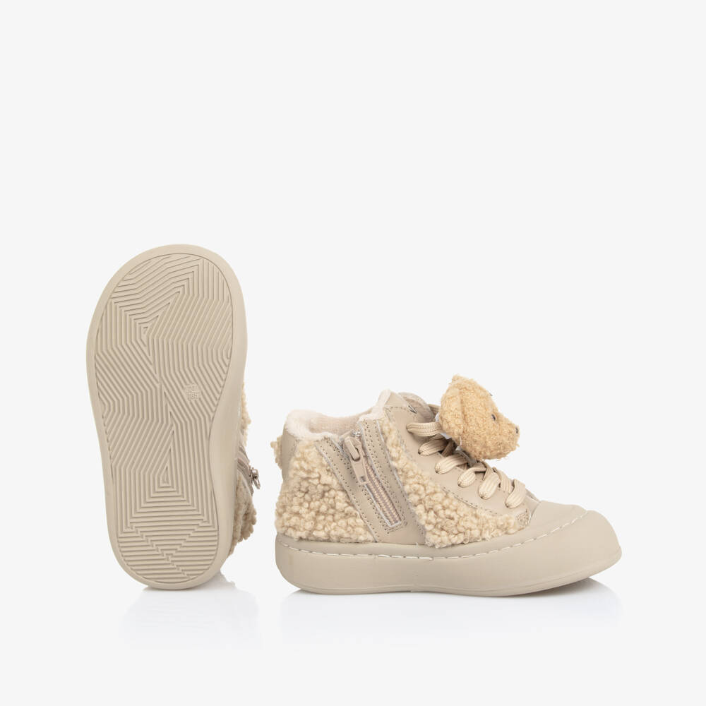 Monnalisa-Girls Beige Bouclé Fleece Trainers with Teddies | Childrensalon Outlet