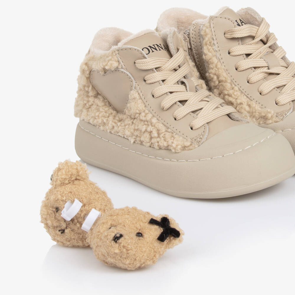 Monnalisa-Girls Beige Bouclé Fleece Trainers with Teddies | Childrensalon Outlet