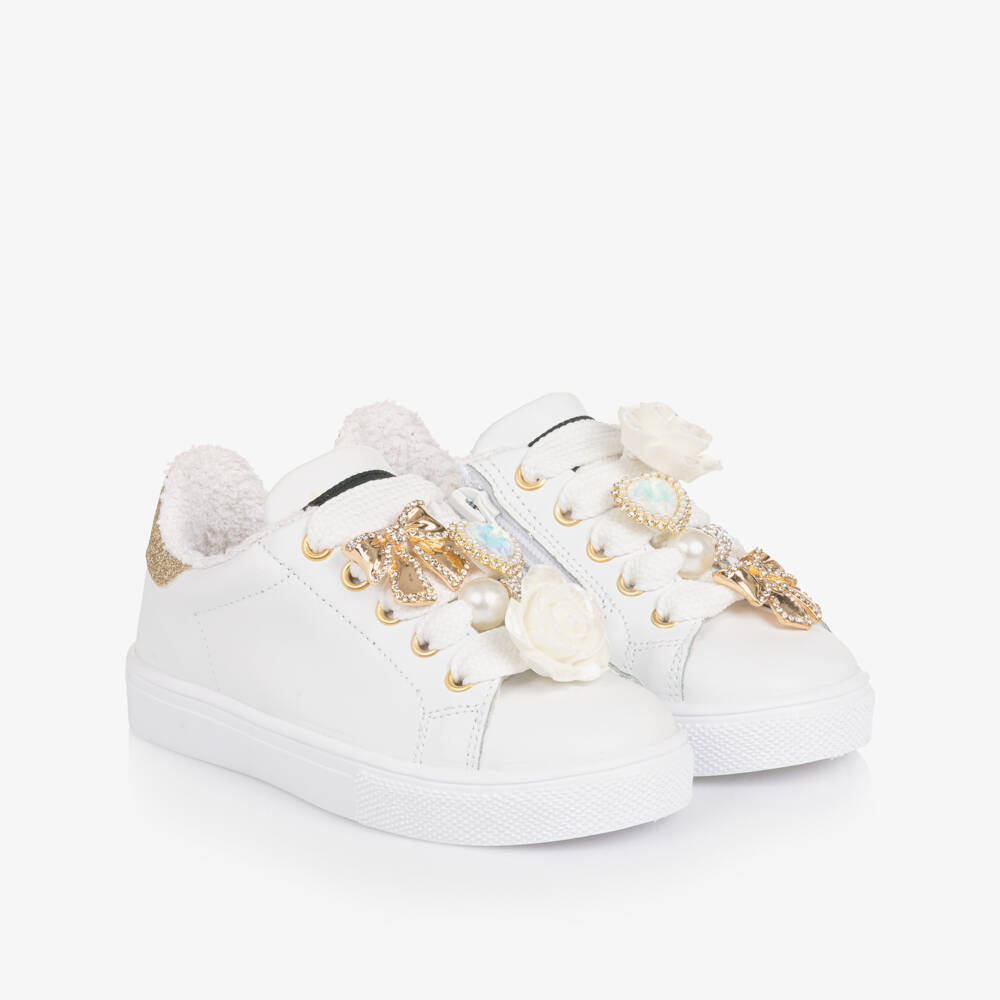 Monnalisa-Girls White Leather Trainers with Charms  | Childrensalon Outlet