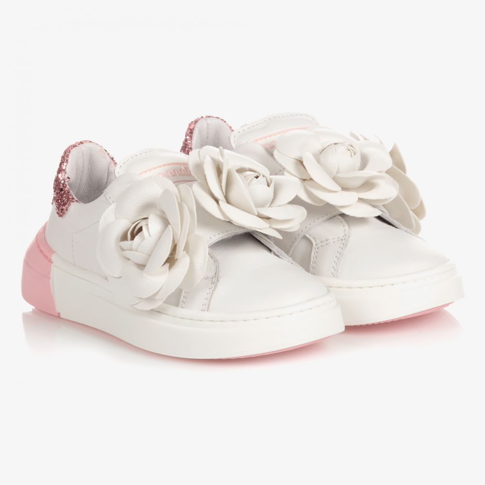 Monnalisa - Белые кожаные кроссовки с цветами | Childrensalon