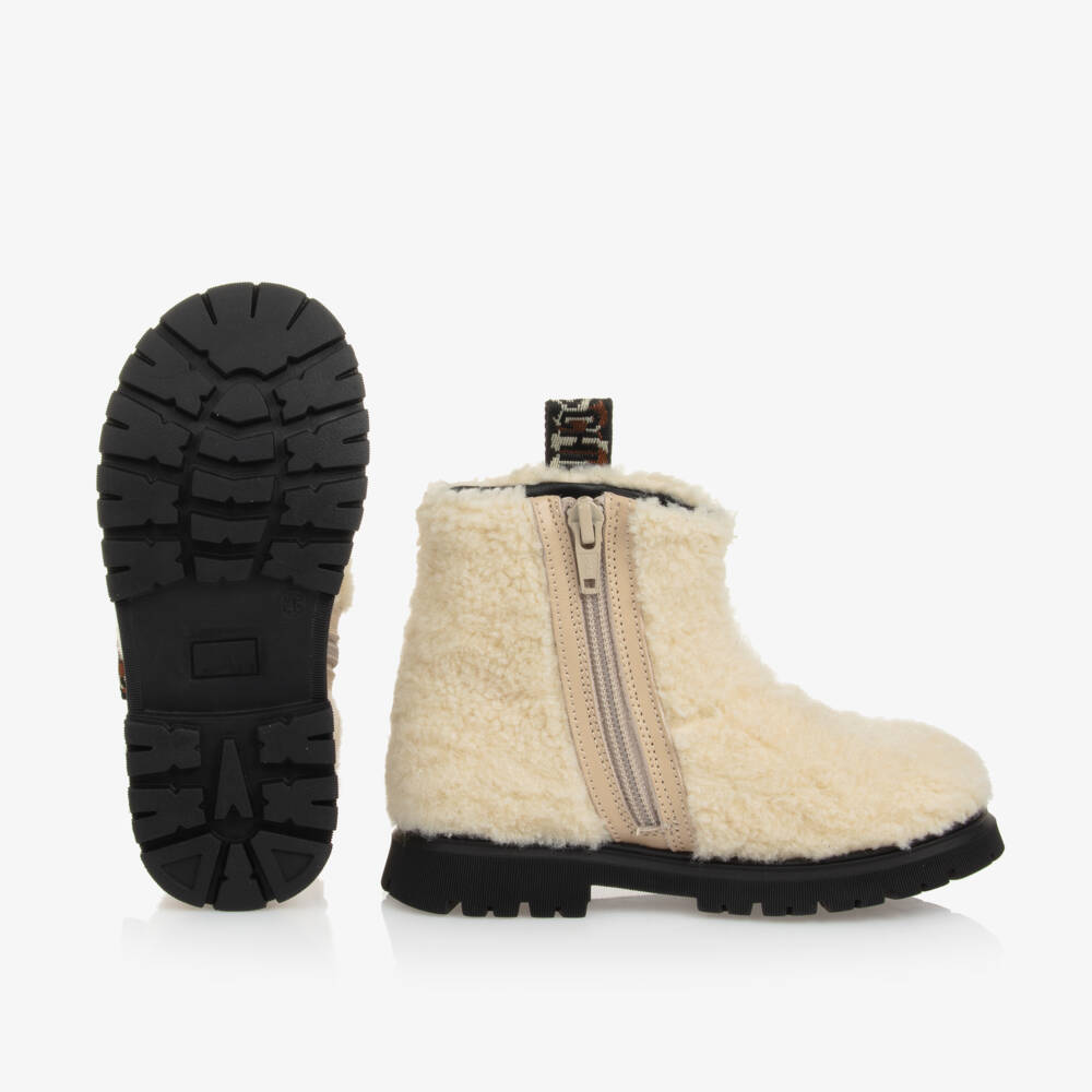 Moschino-Girls Beige Plush Fleece Boots | Childrensalon Outlet