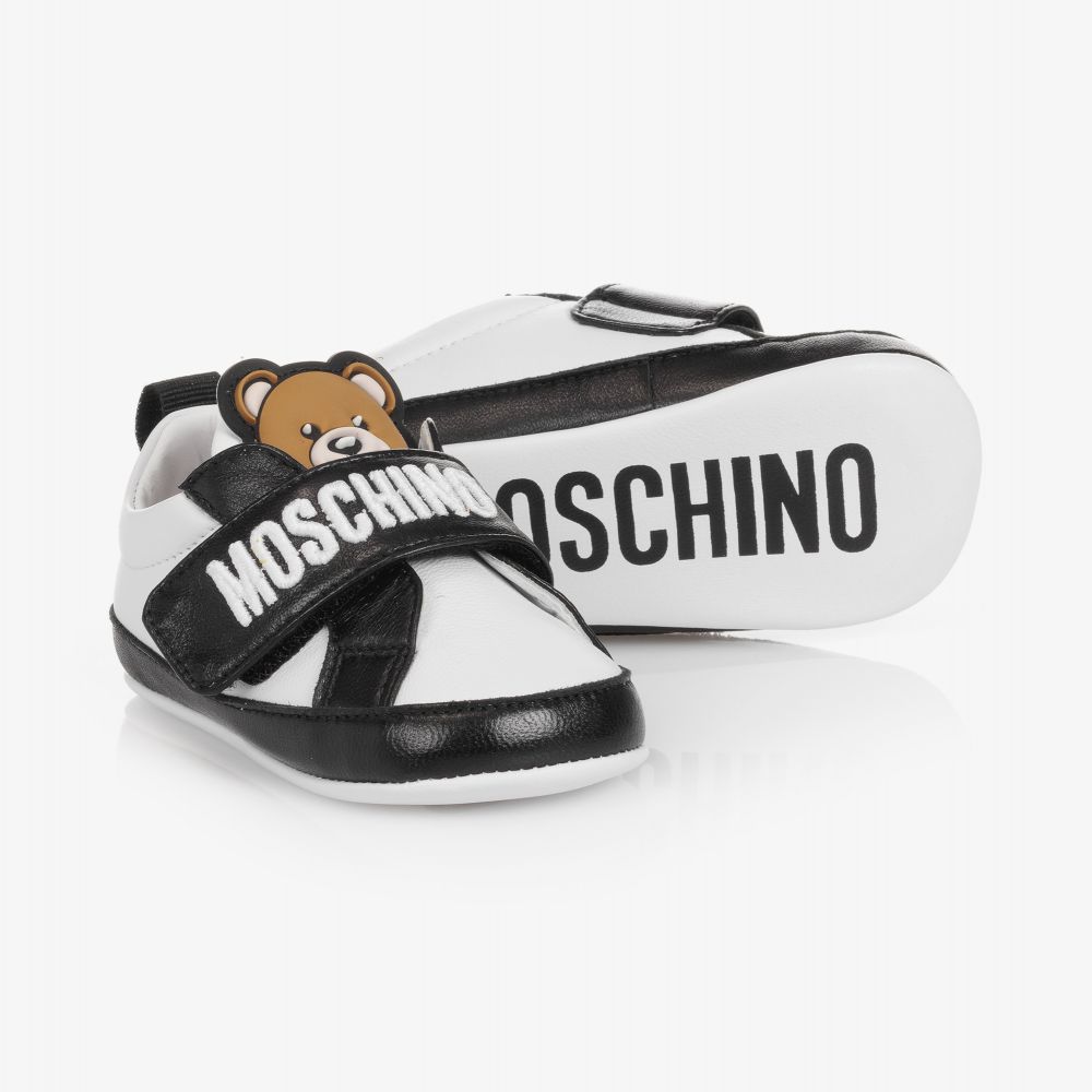 Moschino Baby - ترينرز جلد لمرحلة قبل المشي لون أبيض للأطفال | Childrensalon