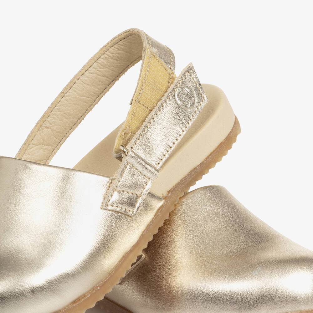 Naturino-Girls Metallic Gold Leather Clogs | Childrensalon Outlet