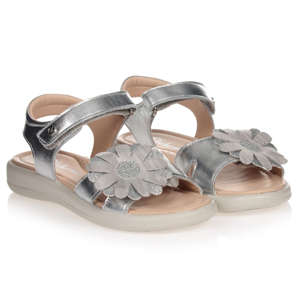 Naturino - Silberfarbene Sandalen mit Blume (M) | Childrensalon