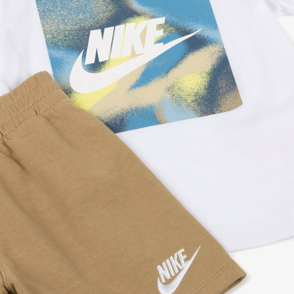 Nike-Boys Creamy Logo Shorts Ensemble | Childrensalon Outlet