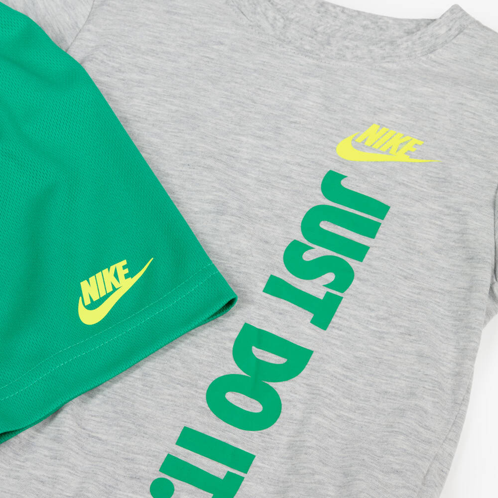Nike-Boys Two-Tone Sporty Shorts Ensemble | Childrensalon Outlet