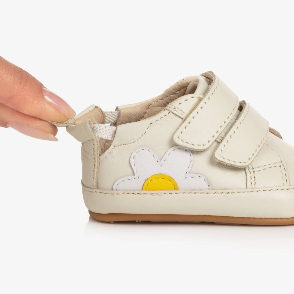 Old Soles-Baby Girls Ivory Pre-Walker Trainers with Daisy Motif | Childrensalon Outlet