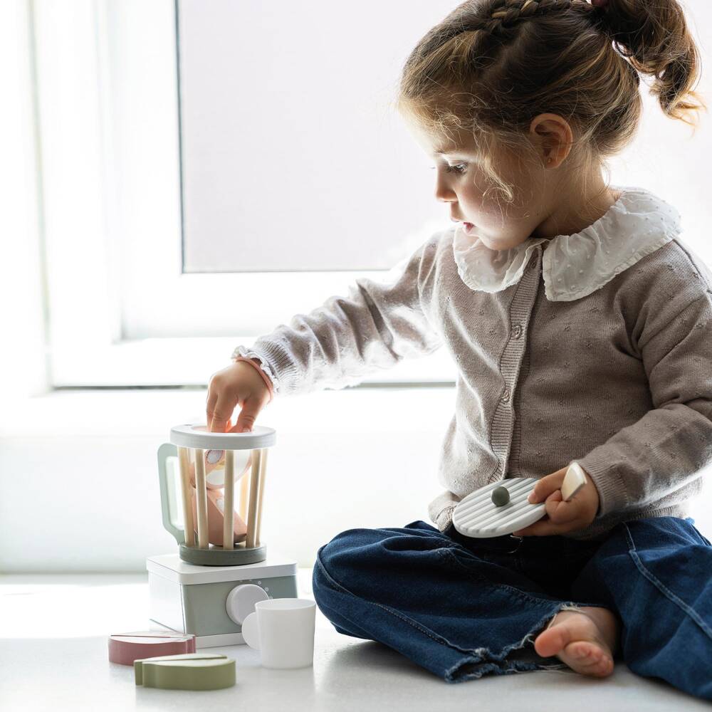 Pasito a Pasito-Sage Green Wooden Juicer Toy (17cm) | Childrensalon Outlet