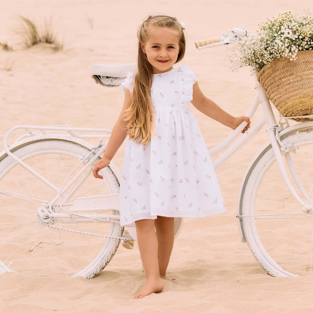 Patachou-فستان أبيض أنيق مزين بالزهور للبنات | Childrensalon Outlet