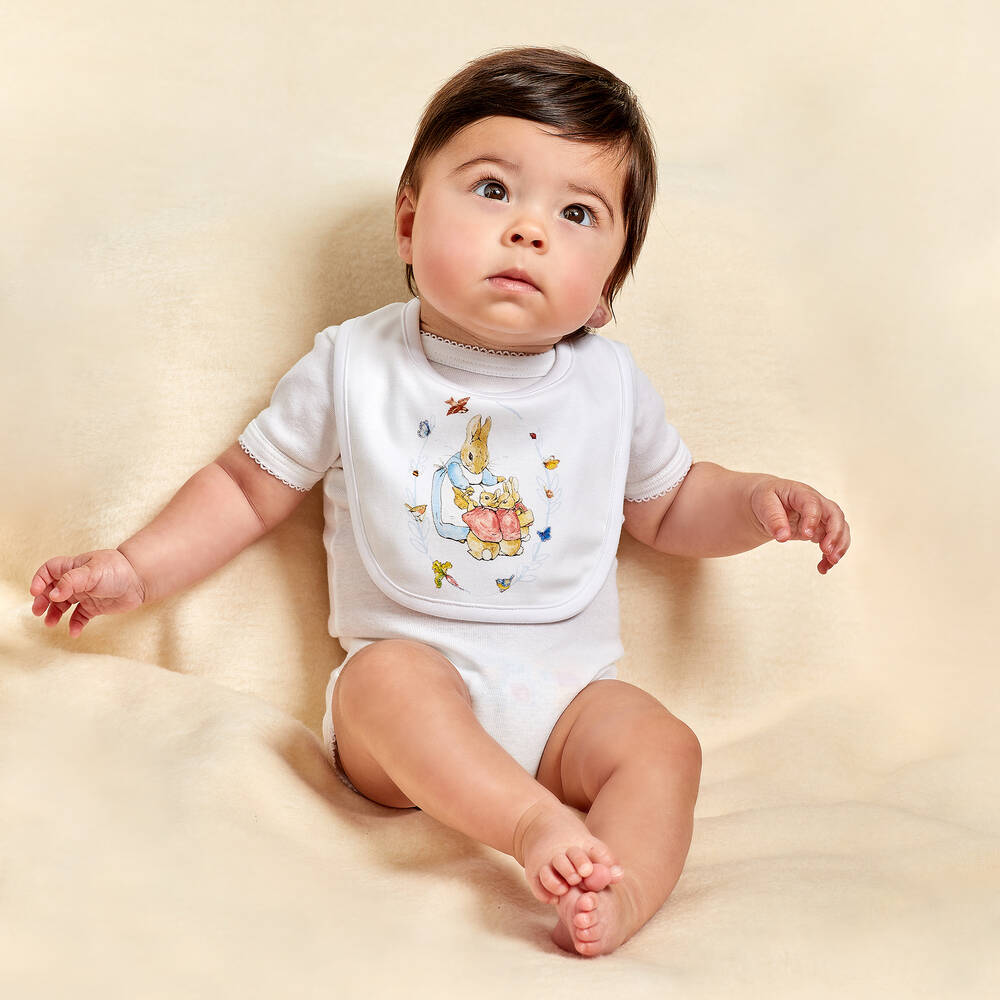 بيتر رابِت باي تشلدرن صالون-مريلة قطن لون أبيض للأطفال | Childrensalon Outlet