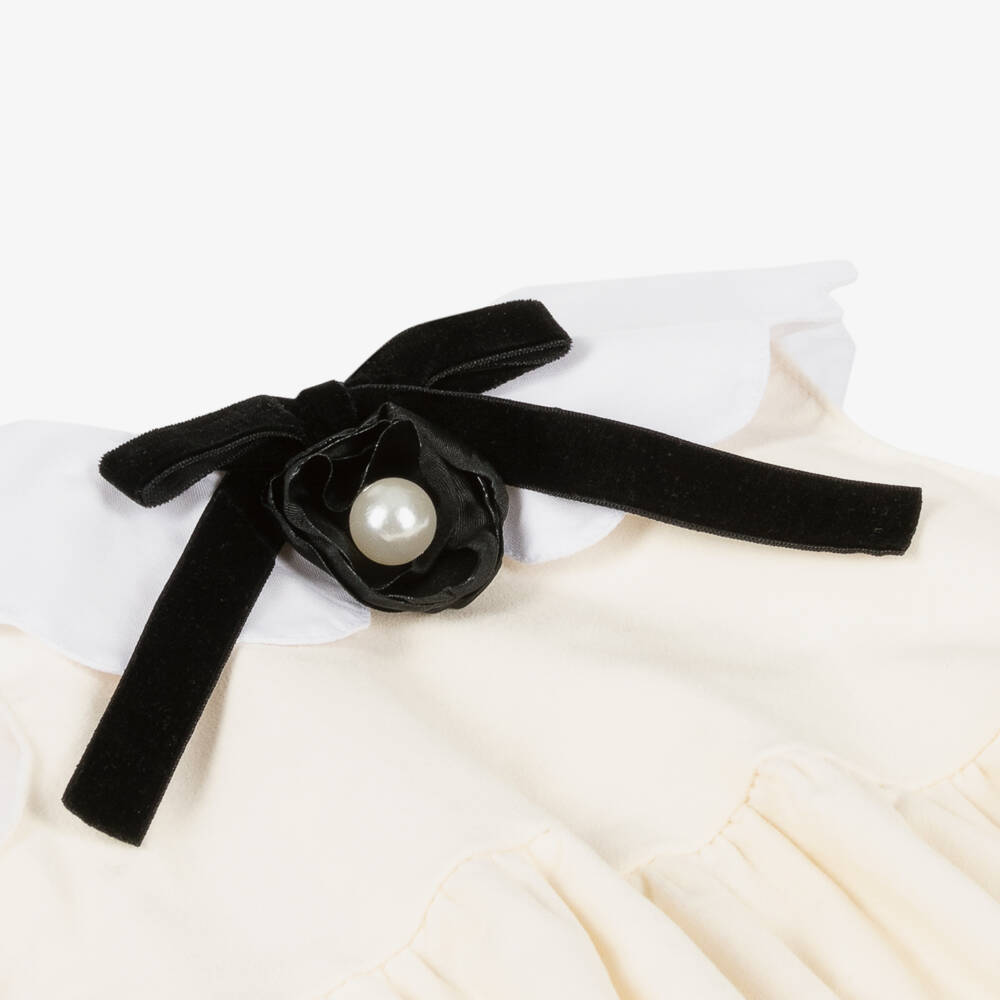 Phi Clothing-شورت مخملي عاجي للبنات الرضع | Childrensalon Outlet