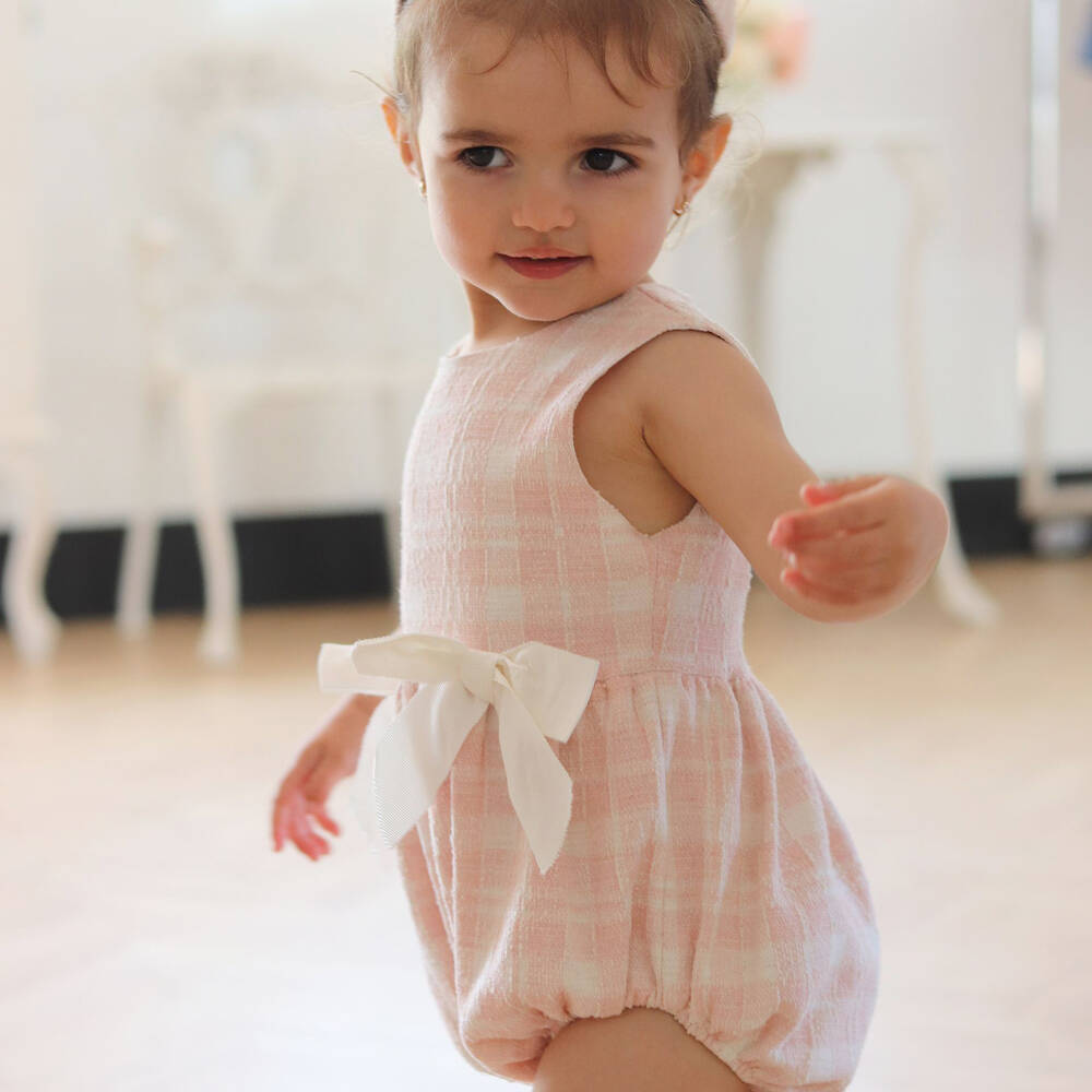 Phi Clothing-Розовый песочник из твидового букле в клетку | Childrensalon Outlet