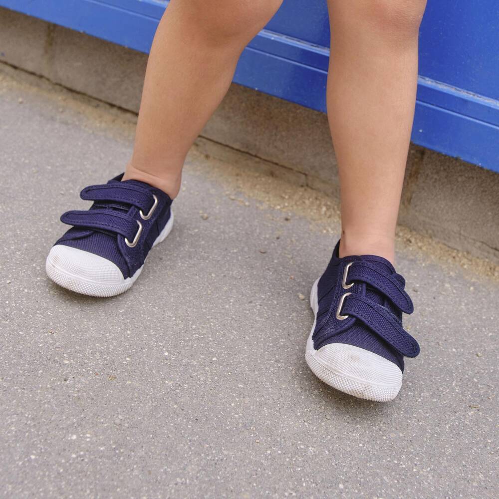 Pisamonas-حذاء رياضي بحزام لاصق من قماش كحلي | Childrensalon Outlet
