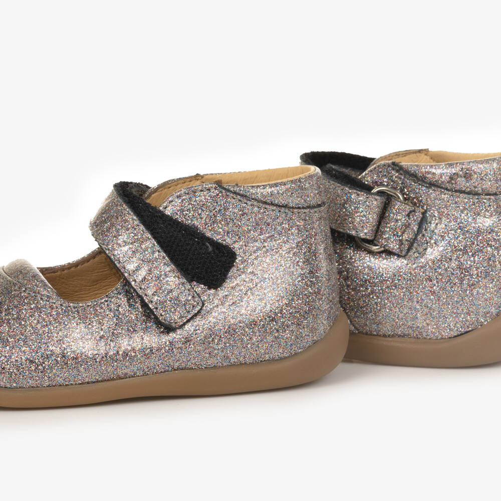 بوم دابي-حذاء بسير لون فضي براق للبنات | Childrensalon Outlet