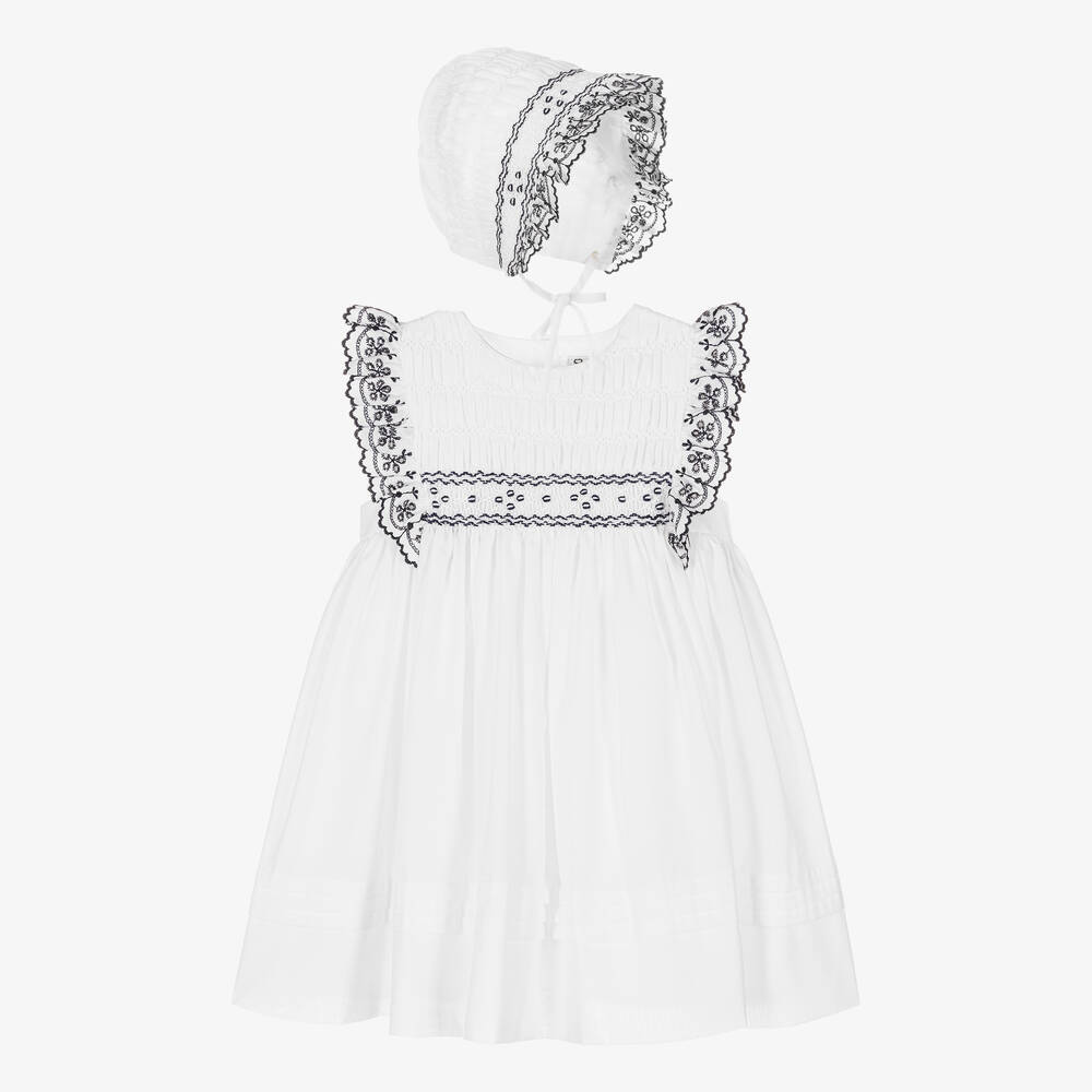 Sarah Louise - طقم فستان مطرز سموكينغ قطن بوبلين لون أبيض | Childrensalon