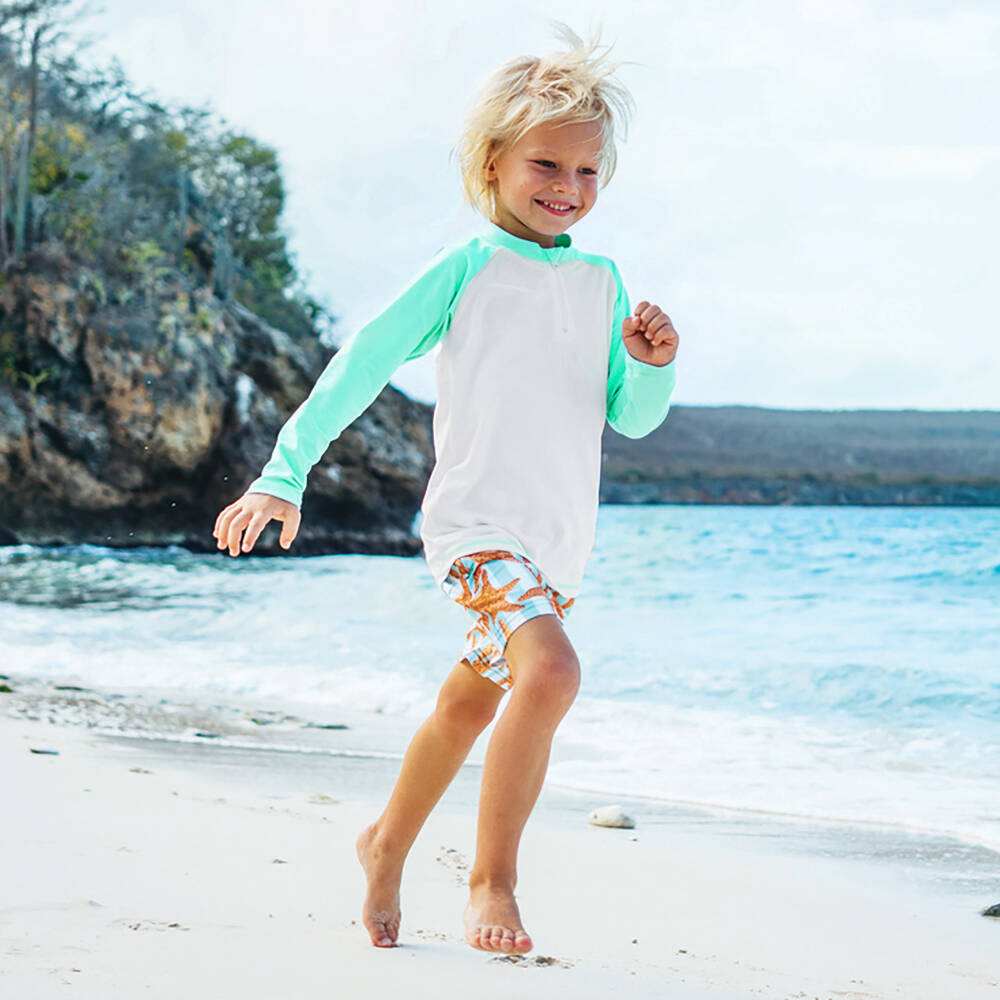 Shade Critters-حارس الشمس الأخضر والأبيض للأولاد | Childrensalon Outlet