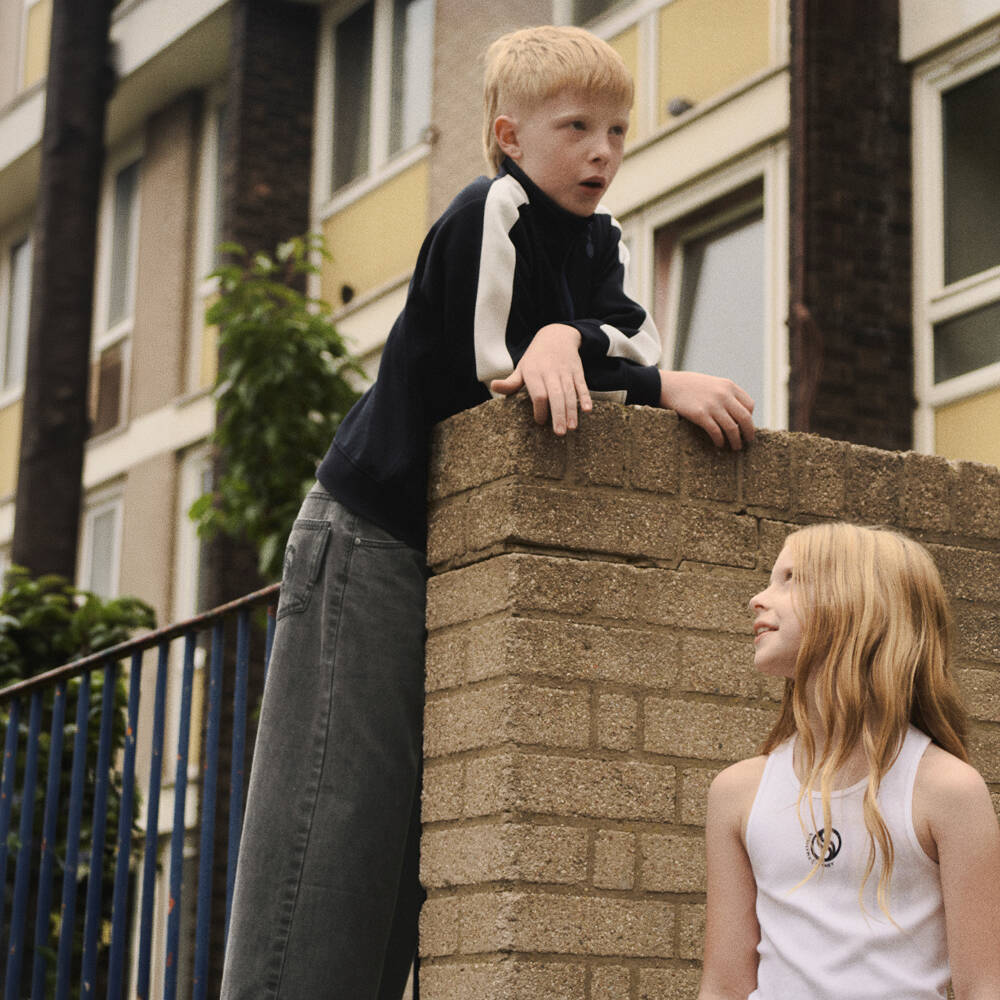Stella McCartney Kids-Джинсы широкого кроя для мальчиков угольного цвета | Childrensalon Outlet
