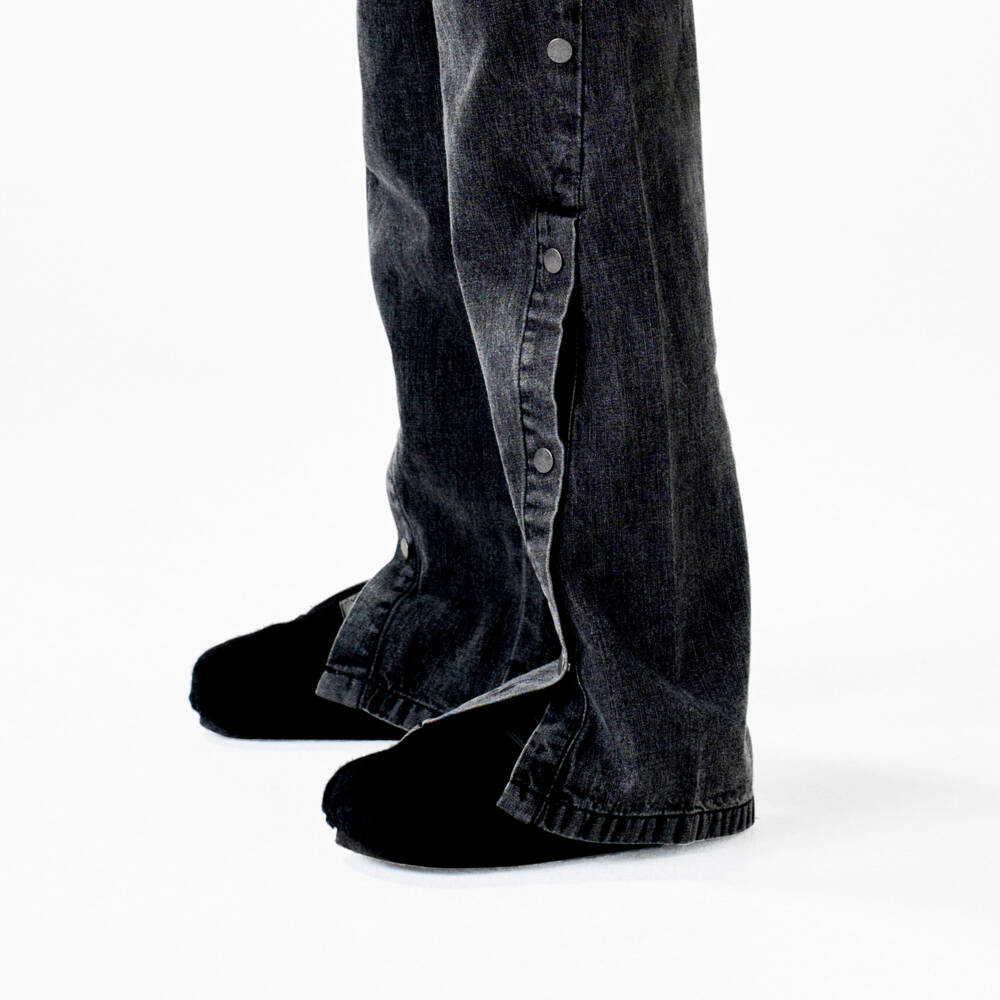 Stella McCartney Kids-Girls Black Sherpa Mules | Childrensalon Outlet