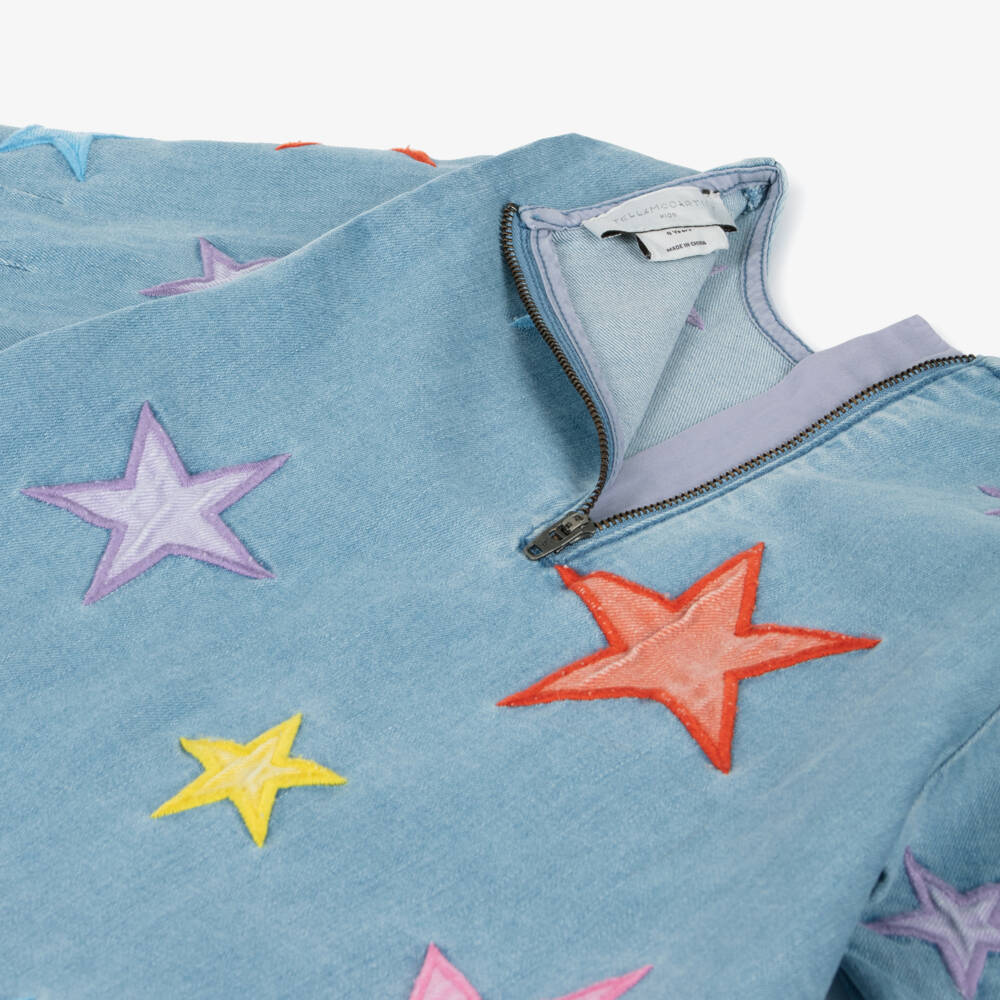 Stella McCartney Kids-Джинсовое платье для девочек со звездным шармом | Childrensalon Outlet