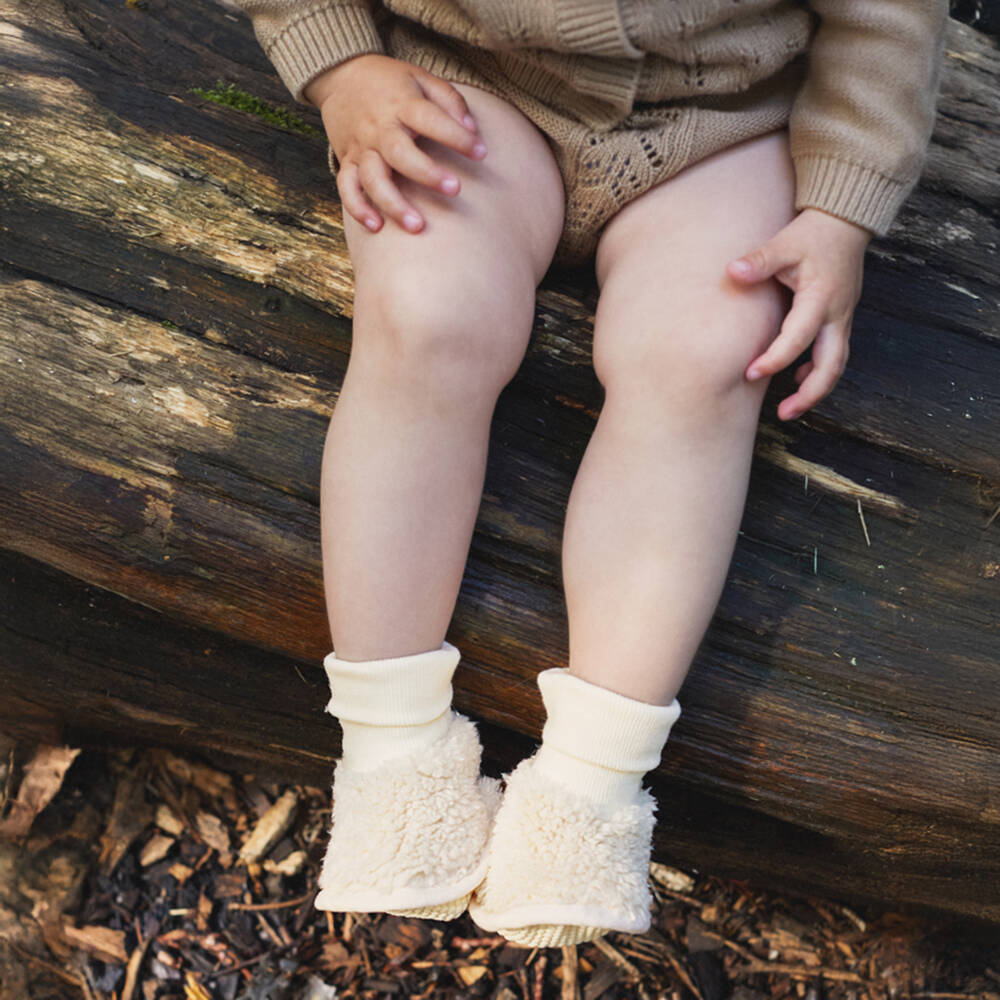 The Little Tailor-Ivory Sherpa Fleece Baby Booties | Childrensalon Outlet