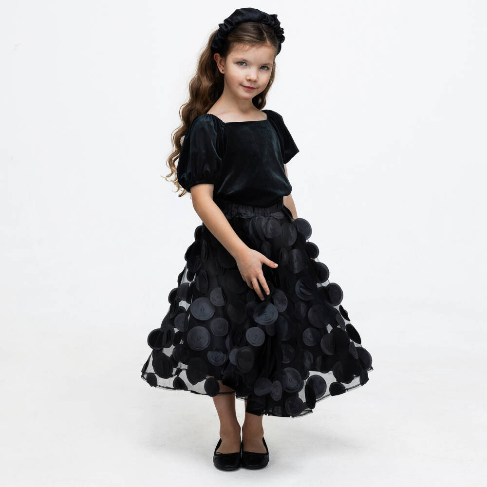 The Tiny Universe-بلوزة بفيونكة قطيفة لون أسود | Childrensalon Outlet