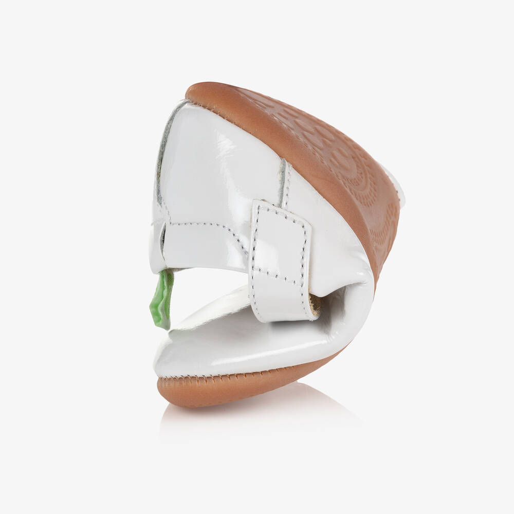Baby girl online white pumps