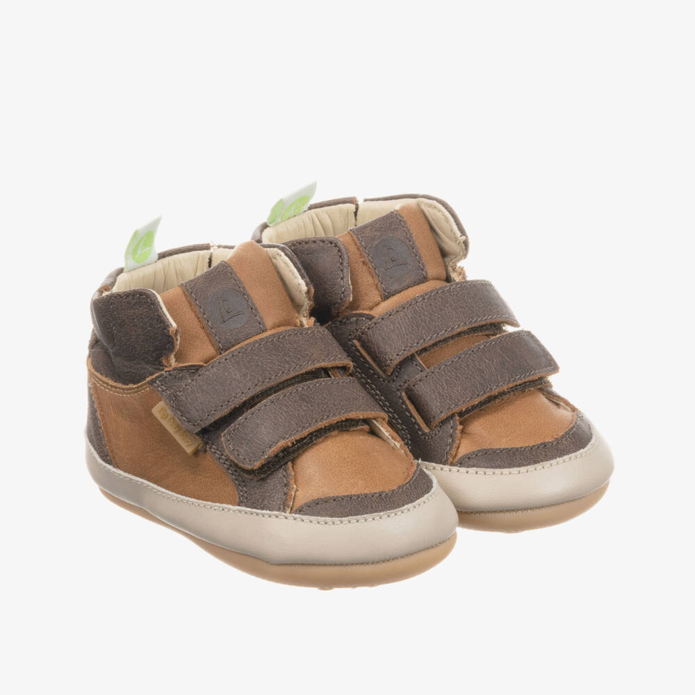 Tip Toey Joey-ترينرز جلد لون بنّي لمرحلة بدأ المشي | Childrensalon Outlet